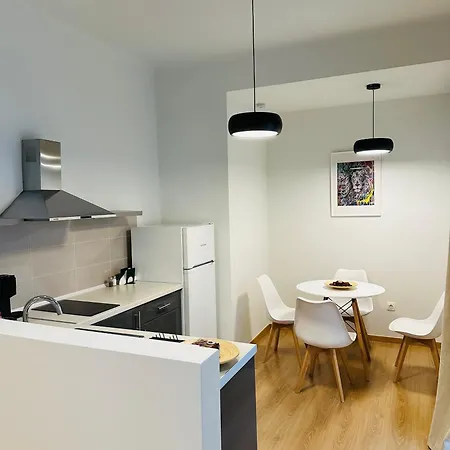 Apartment Aristotelous Square N.4 *